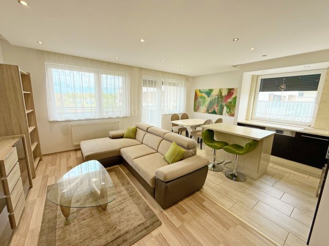 Kiadó téglalakás, albérlet, Debrecenben 320 E Ft / hó, 3 szobás