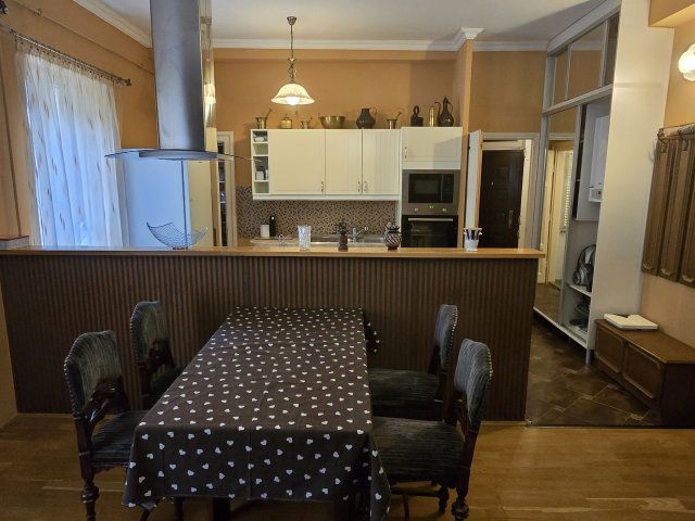 Kiadó téglalakás, albérlet, III. kerületben, Végvár utcában