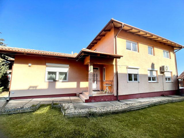 Eladó családi ház, Dunakeszin 199.9 M Ft, 7 szobás