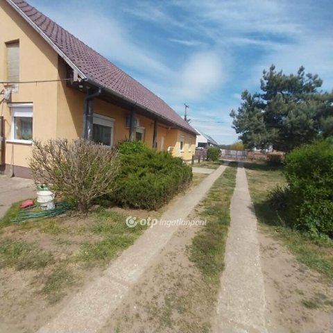 Eladó családi ház, Nyírtelken 67.999 M Ft, 2+3 szobás