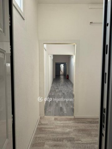 Eladó téglalakás, Budapesten, XXI. kerületben 32.9 M Ft