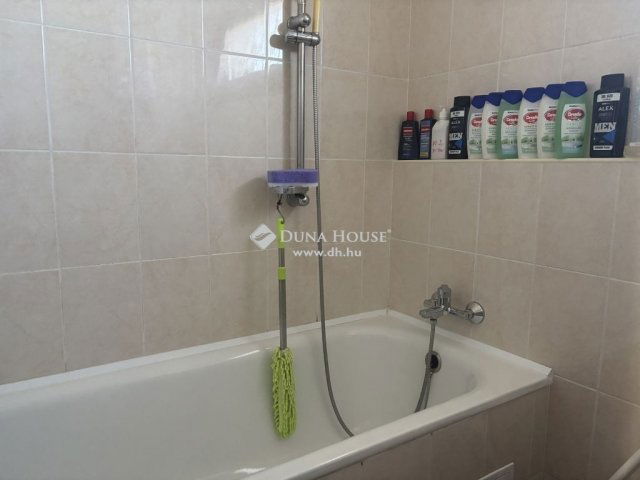 Eladó sorház, Veszprémben 77.9 M Ft, 2+2 szobás