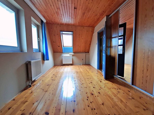 Eladó családi ház, Békéscsabán 79.9 M Ft, 4+2 szobás