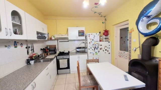 Eladó családi ház, Szigethalmon 42.2 M Ft, 3 szobás