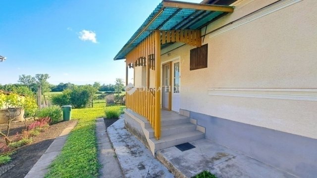 Eladó családi ház, Zsámbokon 39.9 M Ft, 3 szobás