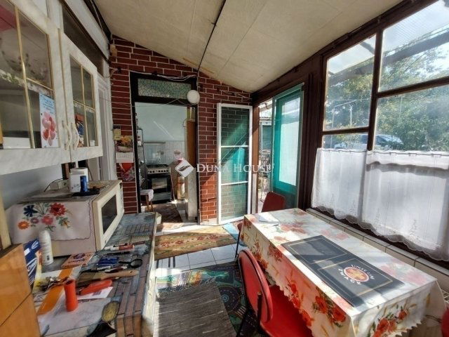 Eladó ikerház, Budapesten, XXI. kerületben 39 M Ft, 1 szobás