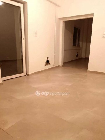 Eladó családi ház, Zagyvarékason 17.5 M Ft, 2 szobás