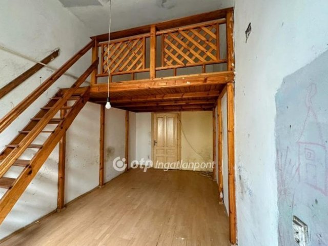 Eladó téglalakás, Budapesten, VIII. kerületben 49.5 M Ft