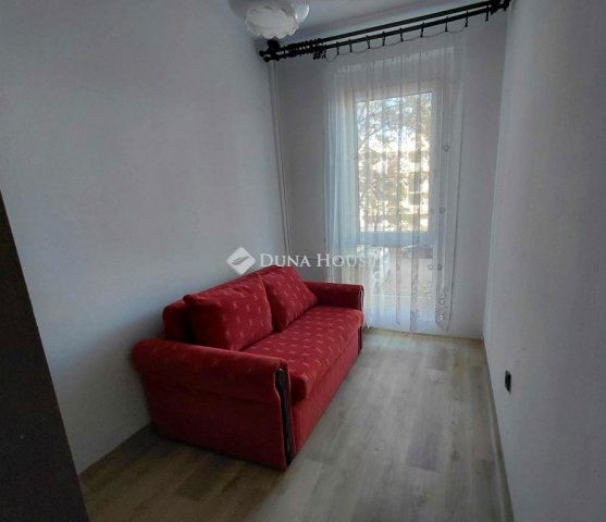 Kiadó panellakás, albérlet, Pakson, Pollack Mihály utcában