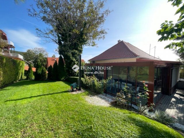 Eladó családi ház, Alsóörsön 139.99 M Ft, 5 szobás