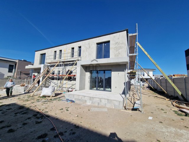 Eladó ikerház, Budapesten, XVIII. kerületben 149.99 M Ft