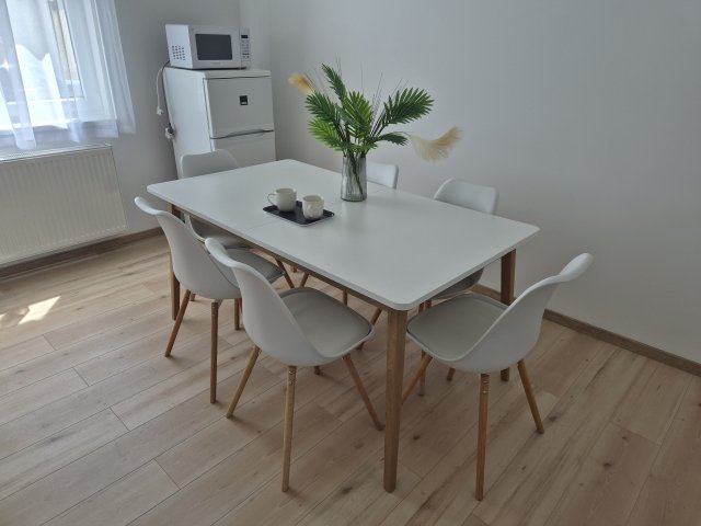 Eladó téglalakás, Keszthelyen 72 M Ft, 1+2 szobás