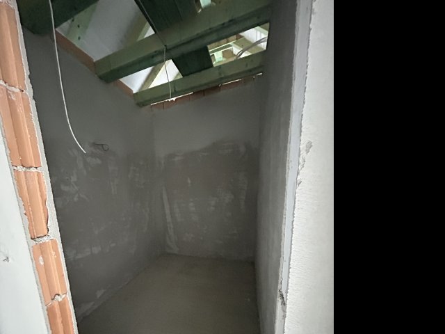 Eladó téglalakás, Csornán 37 M Ft, 2 szobás