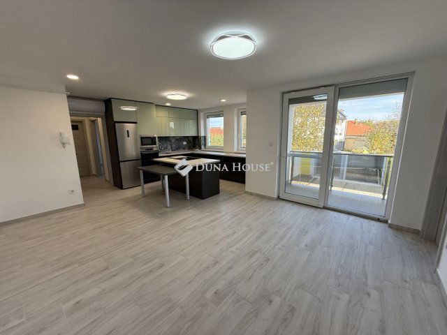 Kiadó téglalakás, albérlet, Nyíregyházán, Ady Endre utcában