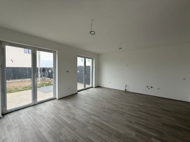 Eladó ikerház, Budapesten, XVIII. kerületben 140 M Ft, 5 szobás