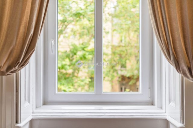 Kiadó téglalakás, albérlet, Budapesten, VI. kerületben