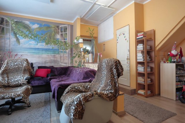 Eladó családi ház, Szegeden 89.9 M Ft, 4 szobás