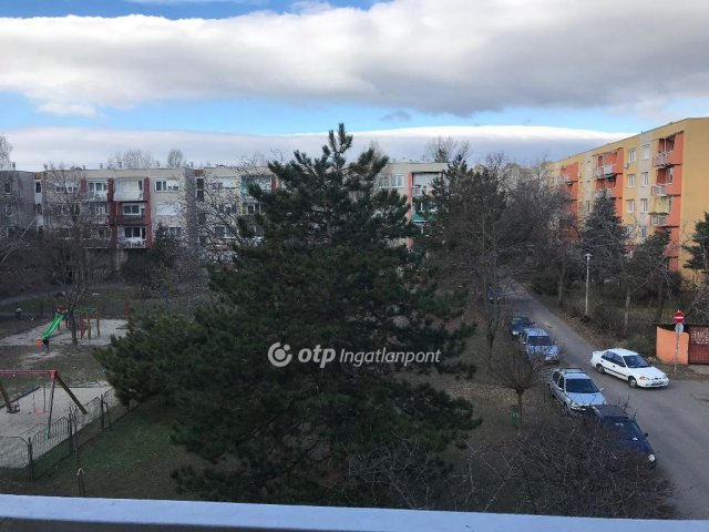 Eladó panellakás, Budapesten, XXI. kerületben 74.9 M Ft