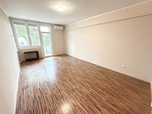 Eladó téglalakás, Taszáron 32.9 M Ft, 2 szobás