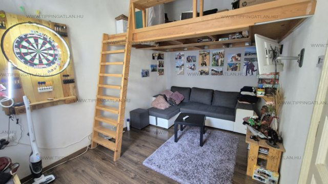 Eladó téglalakás, Budapesten, VII. kerületben 56.9 M Ft