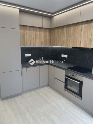 Eladó panellakás, Pécsett 59.9 M Ft, 3 szobás