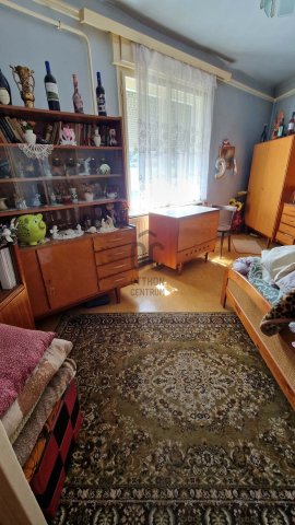 Eladó családi ház, Tatabányán 29 M Ft, 2 szobás