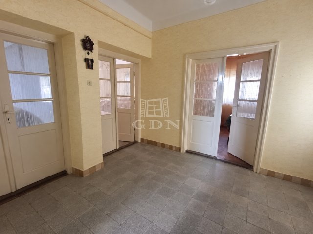 Eladó családi ház, Felsőszentivánon 15.5 M Ft, 3 szobás