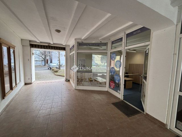 Kiadó iroda, Szombathelyen 120 E Ft / hó / költözzbe.hu