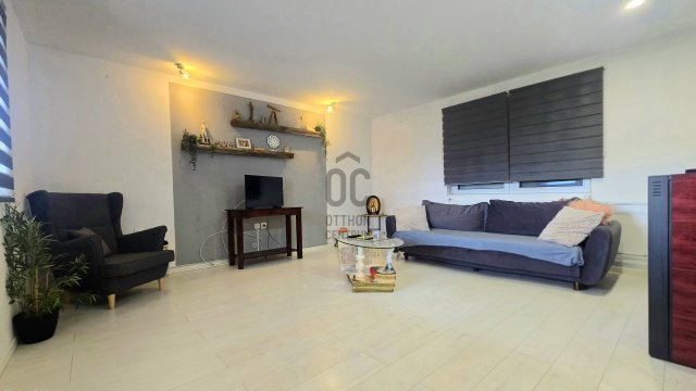 Eladó családi ház, Szőcén 43.5 M Ft, 2 szobás