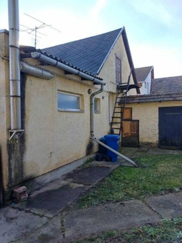 Eladó családi ház, Pilisvörösváron 69.5 M Ft, 2 szobás