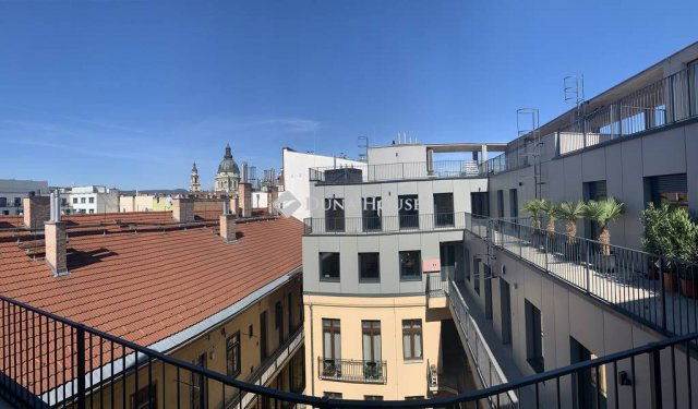 Eladó téglalakás, Budapesten, VI. kerületben 187.9 M Ft