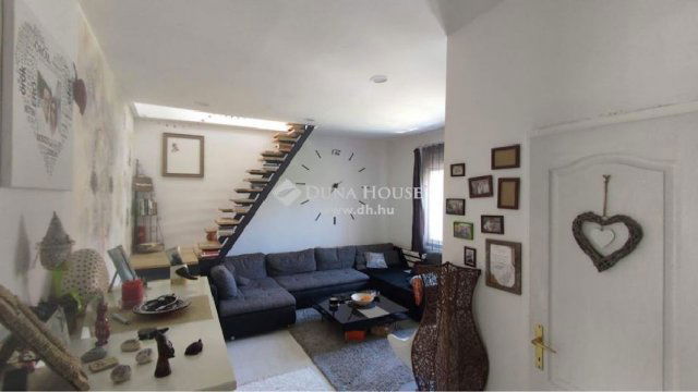 Eladó téglalakás, Szombathelyen 87.75 M Ft, 4 szobás