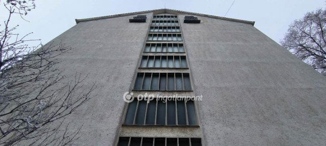 Eladó téglalakás, Békéscsabán 23.4 M Ft, 1 szobás