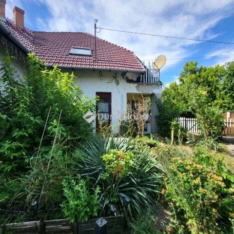 Eladó ikerház, Szegeden 51 M Ft, 4 szobás / költözzbe.hu