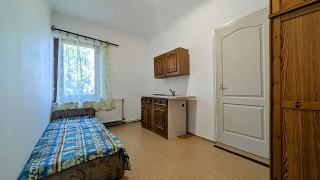 Kiadó családi ház, albérlet, Kecskeméten 100 E Ft / hó