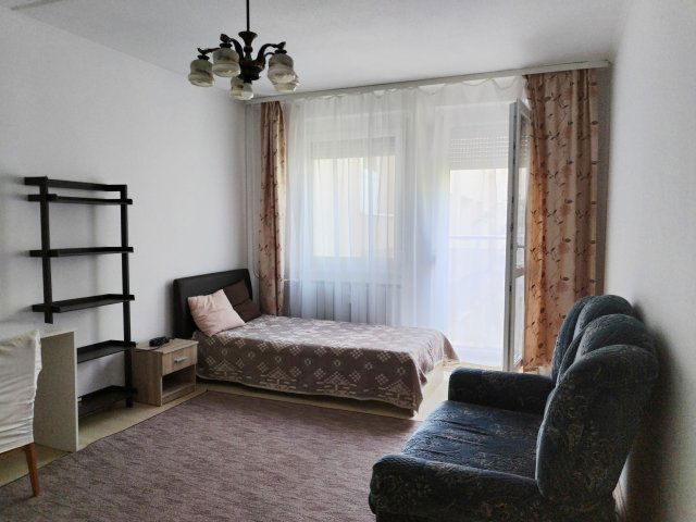 Eladó panellakás, Győrött 49 M Ft, 4 szobás