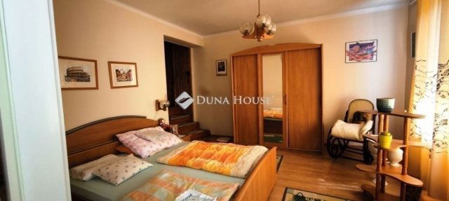 Eladó családi ház, Fóton 109.9 M Ft, 3 szobás