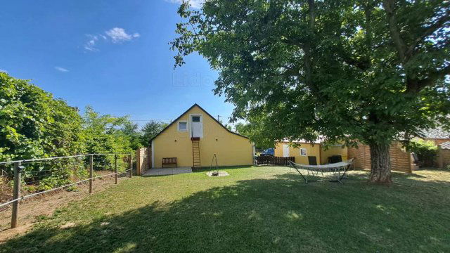 Eladó családi ház, Andorcson 35.89 M Ft, 2 szobás