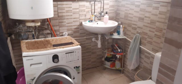 Eladó családi ház, Apcon 19 M Ft, 1+2 szobás