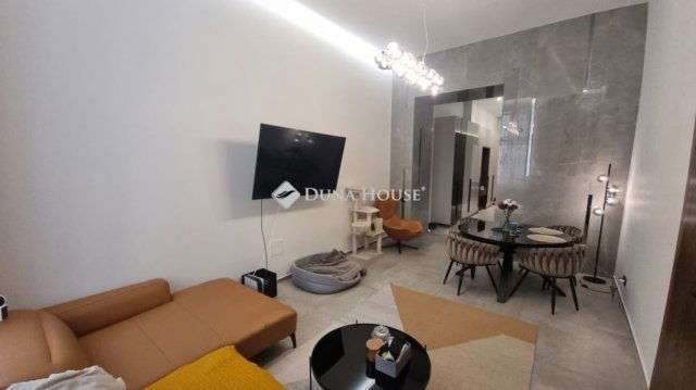 Eladó téglalakás, Budapesten, V. kerületben 250 M Ft, 3 szobás