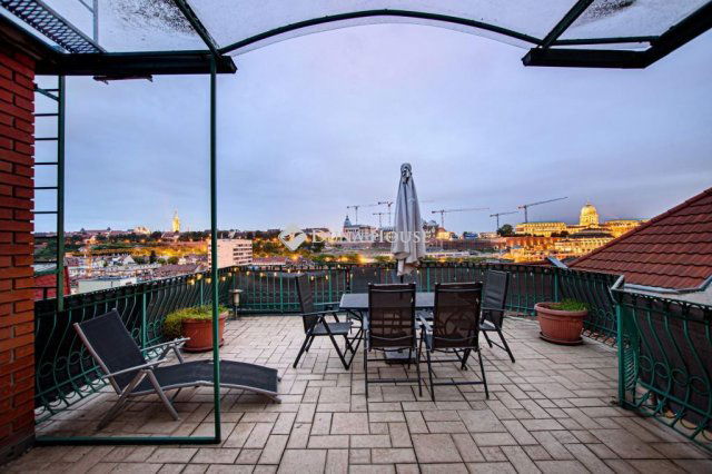 Eladó téglalakás, Budapesten, I. kerületben 209 M Ft, 2 szobás