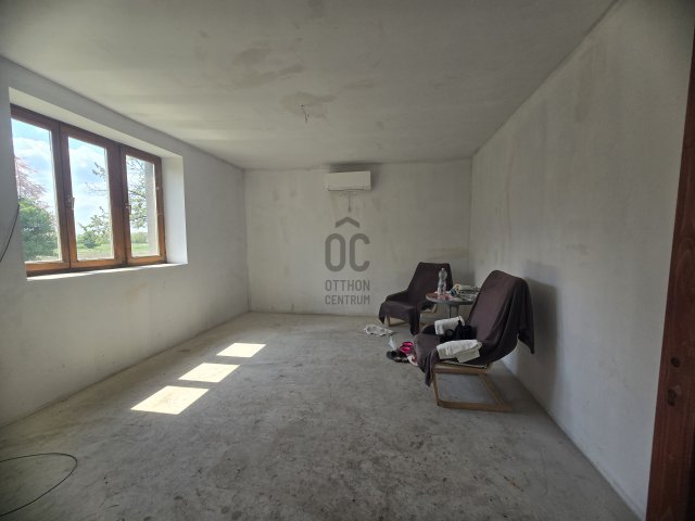 Eladó családi ház, Csányon 26.9 M Ft, 2 szobás