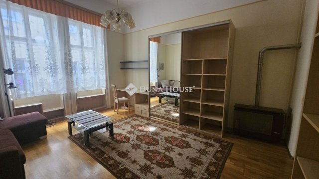 Eladó téglalakás, Budapesten, VII. kerületben 58.99 M Ft