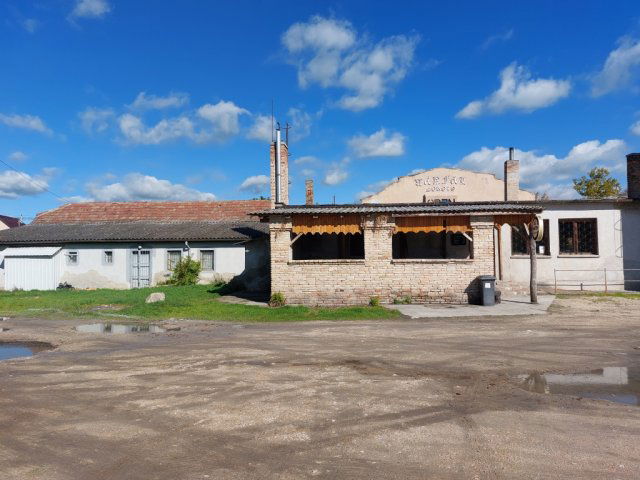 Eladó üzlethelyiség, Nádasdladányban 195 M Ft