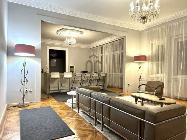 Eladó téglalakás, Budapesten, VI. kerületben, Zichy Jenő utcában