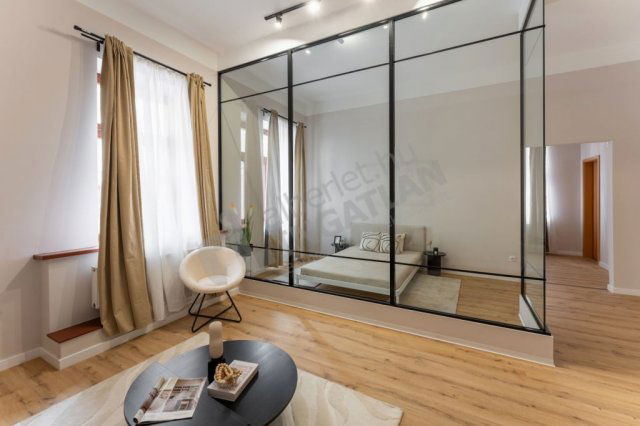 Kiadó téglalakás, albérlet, VII. kerületben, Holló utcában