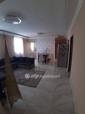 Eladó családi ház, Szigethalmon 89 M Ft, 6 szobás