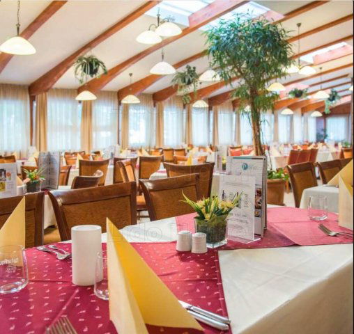 Eladó nyaraló, Hévízen 46.5 M Ft, 1 szobás