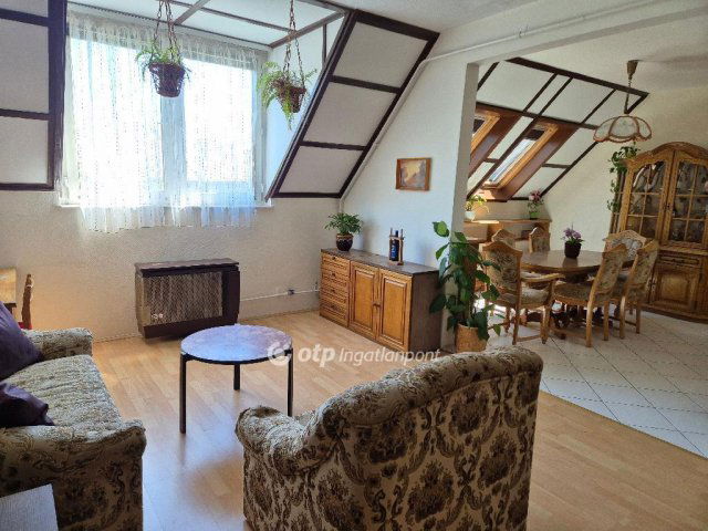 Eladó téglalakás, Egerben 66.5 M Ft, 3 szobás