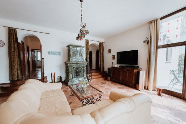 Eladó családi ház, Gödöllőn 330 M Ft, 7 szobás